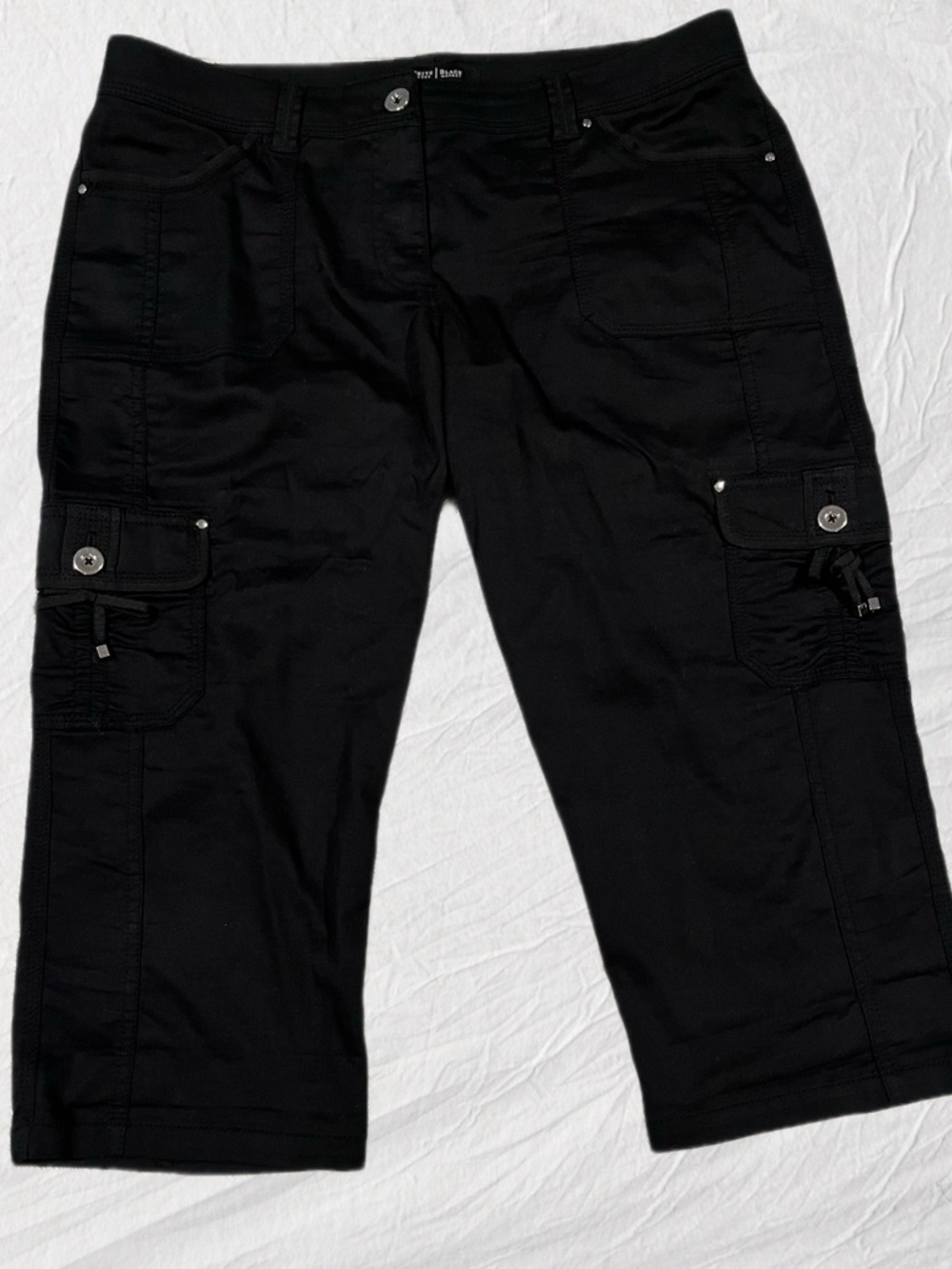 White House Black Market Black Pedal Pusher Cargo Pants